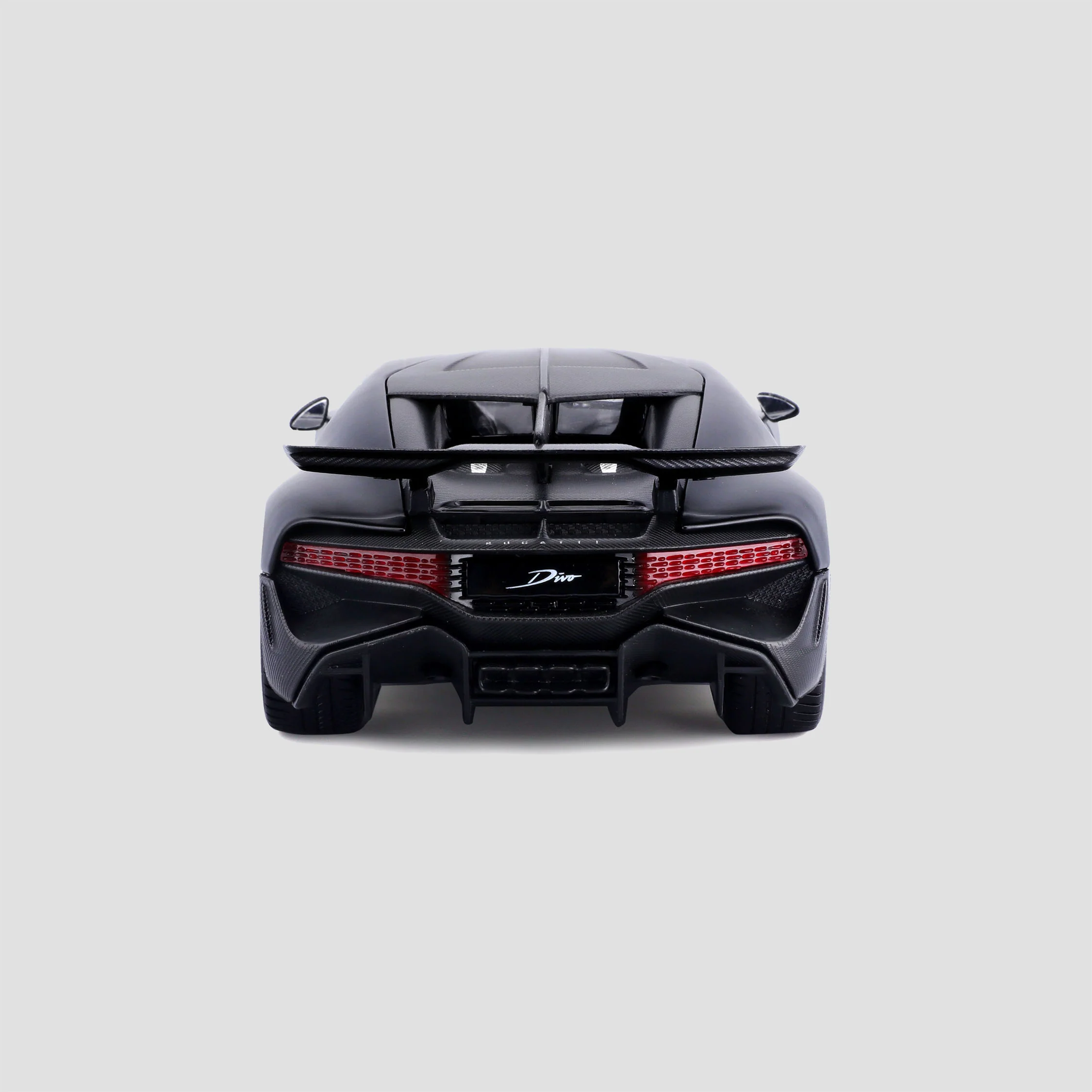 BUGATTI DIVO SCALE MODEL 1:24 MATTE BLACK - Image 5