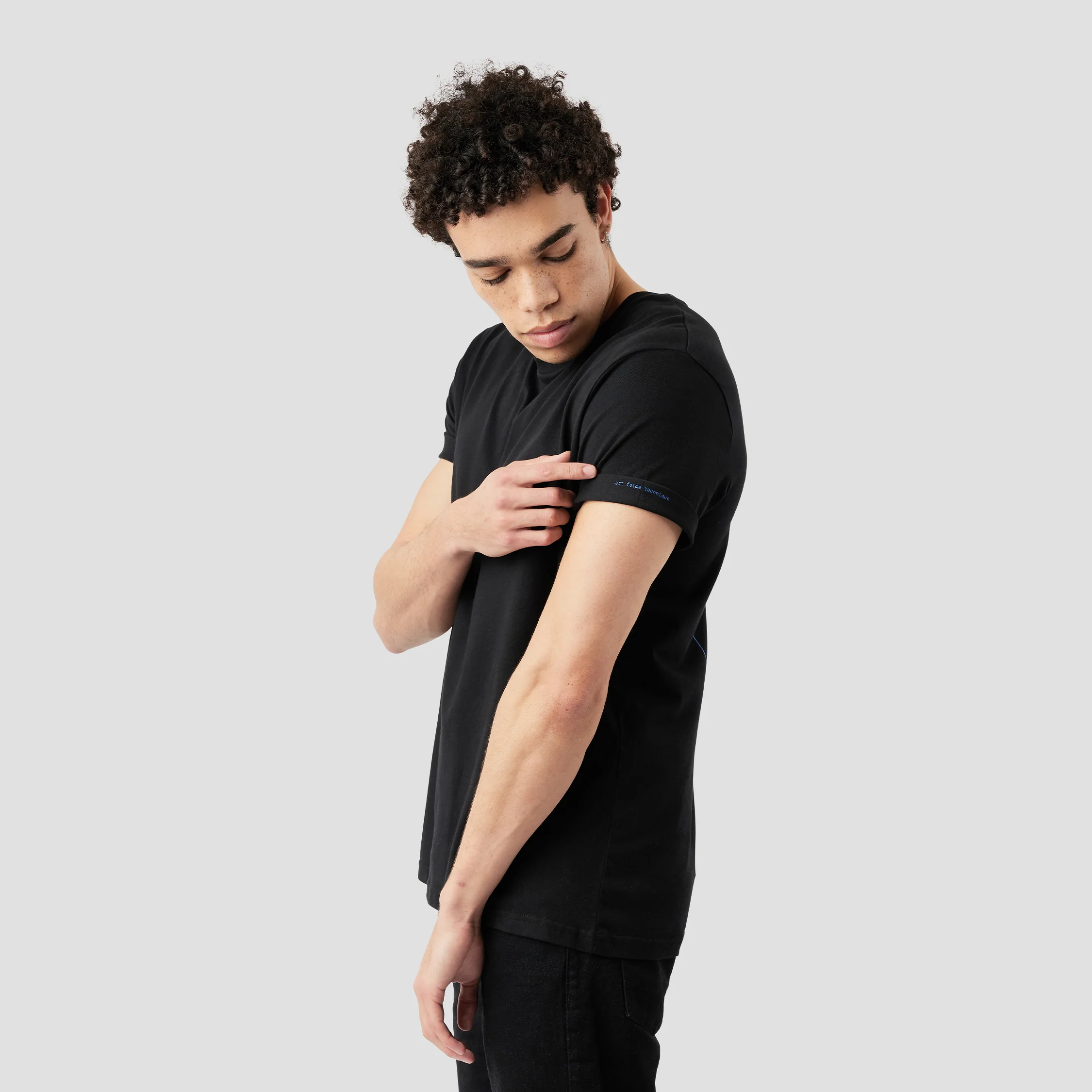 W16 LOGO T-SHIRT - Image 9